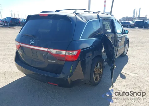 2011 Honda Odyssey Touring/Touring Elite z USA, uszkodzony, nr VIN 5FNRL5H92BB056606